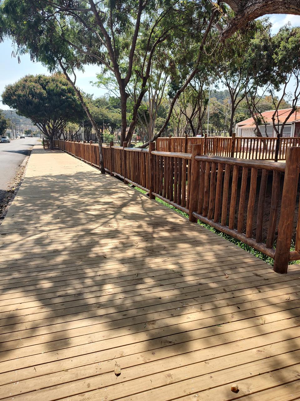 Decks e Piers, foto 1